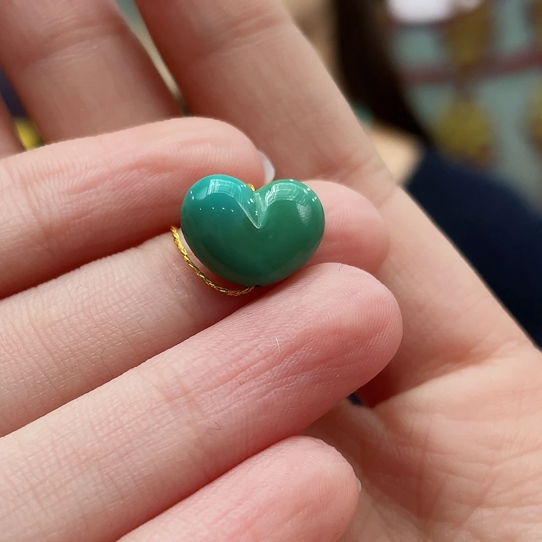 绿松石颈饰未镶嵌