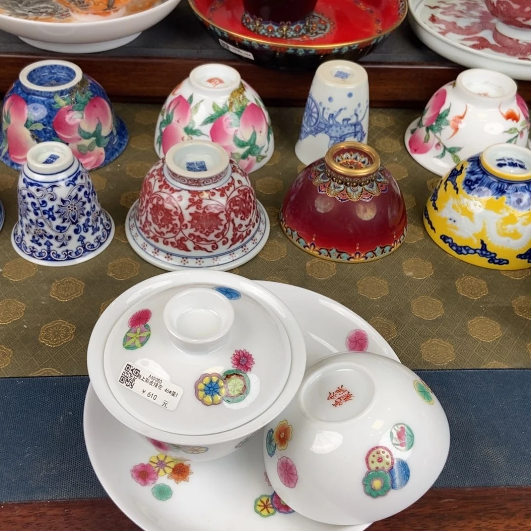 陶瓷艺术家的作品是一种