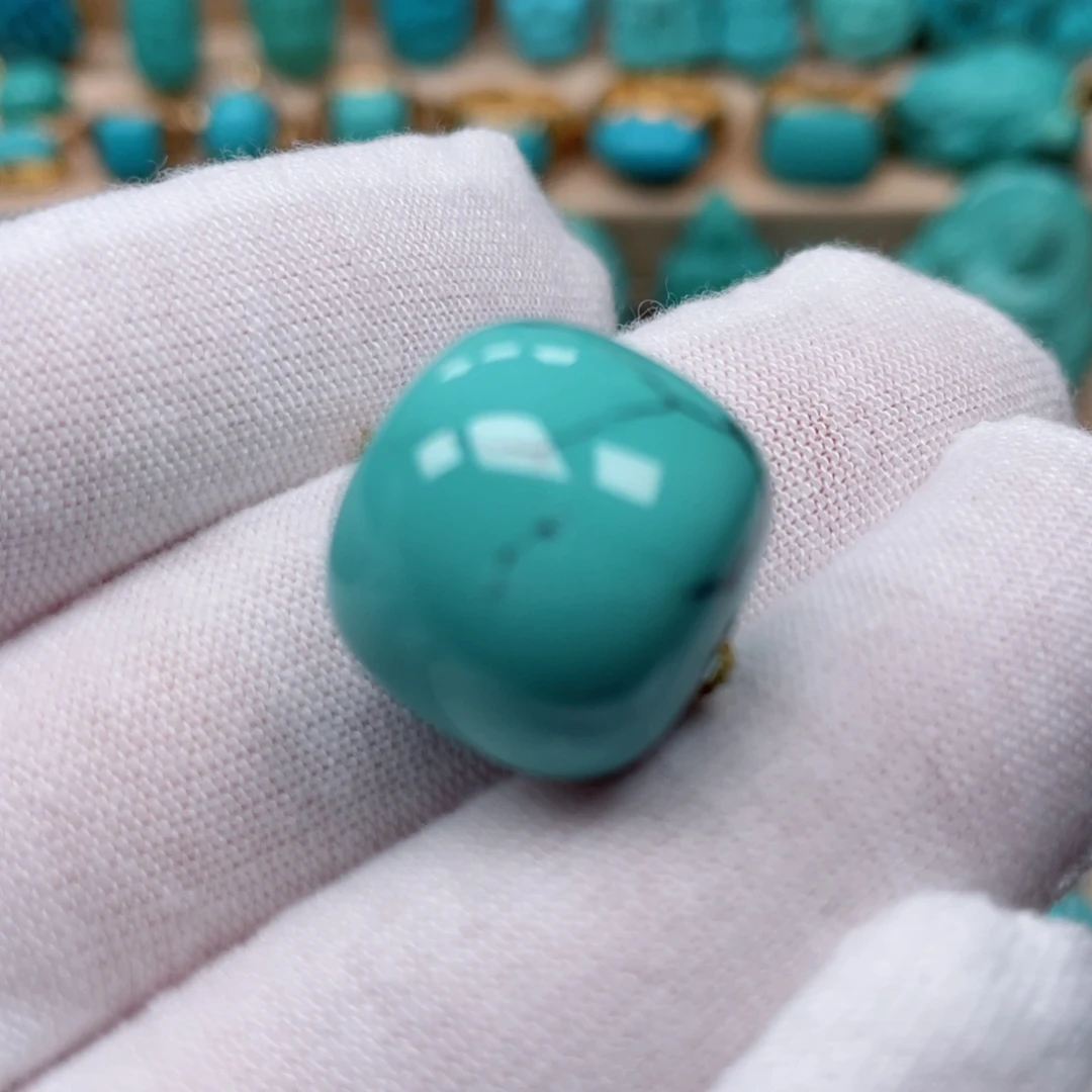 绿松石珠宝奇石未镶嵌