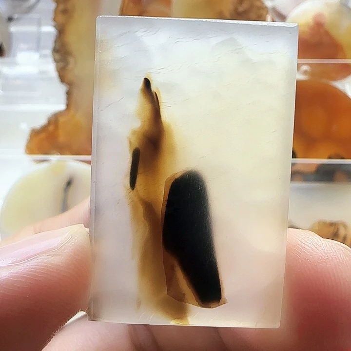 未镶嵌玛瑙/玉髓珠宝奇石