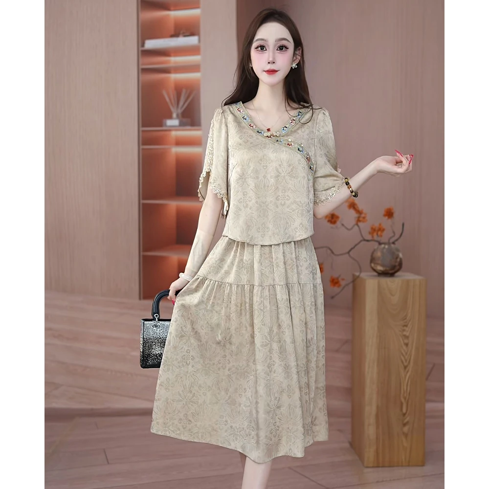 妍2025夏季新款时尚气质显瘦遮肉减龄中长款假两件连衣裙#25A61B