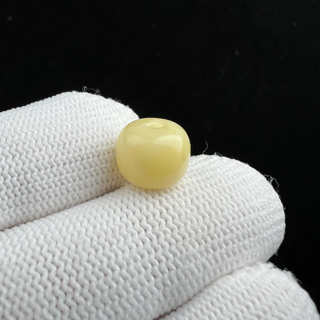 M8508天然蜜蜡妖花老型墩 9.7*8mm支持复检