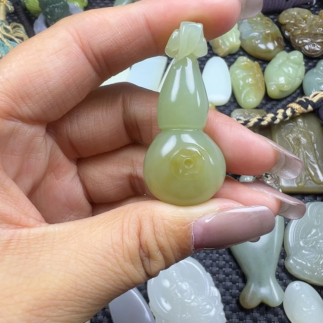 和田玉未镶嵌吊坠(不含链)卡46.9