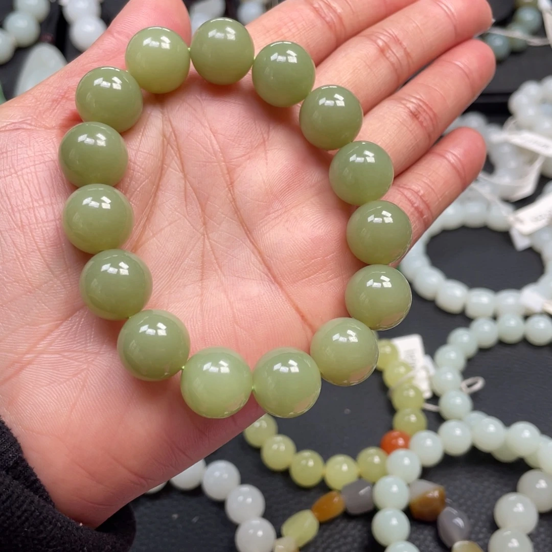 和田玉未镶嵌手链