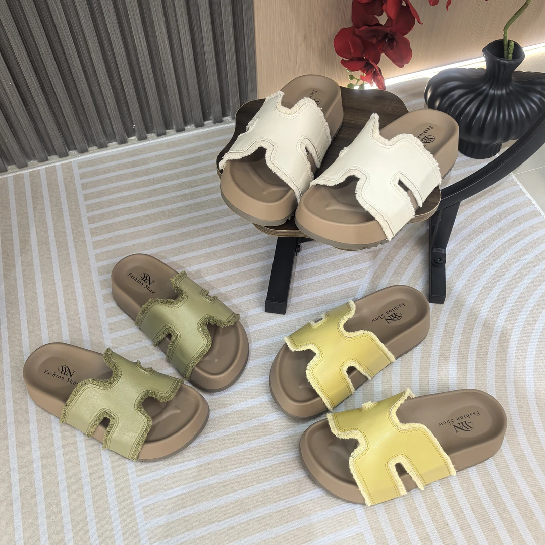 【十六号】厚底松糕真皮流苏H勃肯拖2025夏季露趾沙滩拖鞋608-3