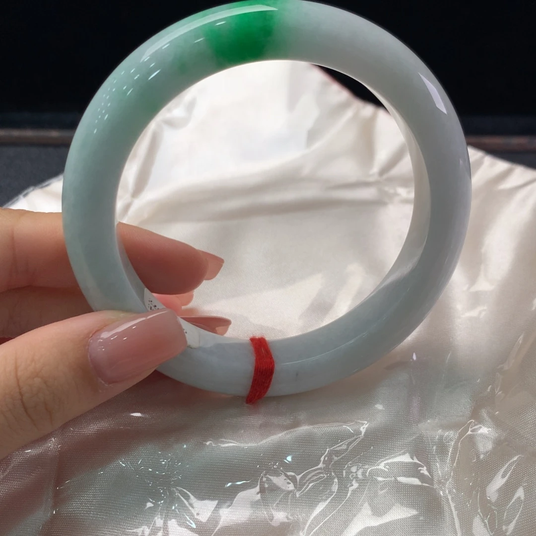 翡翠未镶嵌手镯缅甸A货翡翠 糯化辣绿60 61