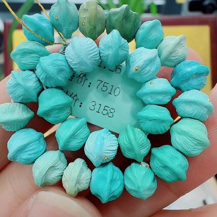 绿松石未镶嵌珠宝奇石