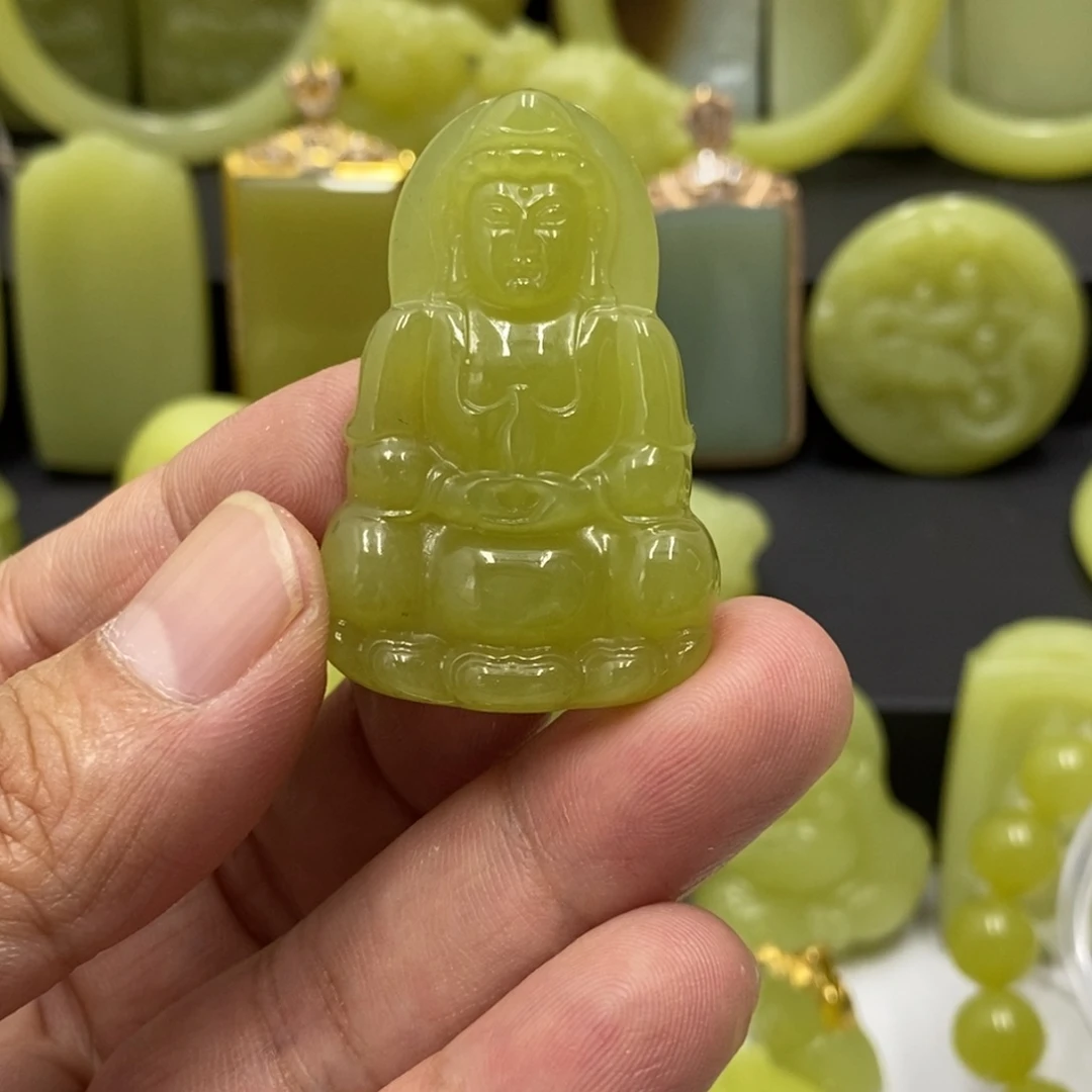 吊坠(不含链)未镶嵌和田玉（黄玉）