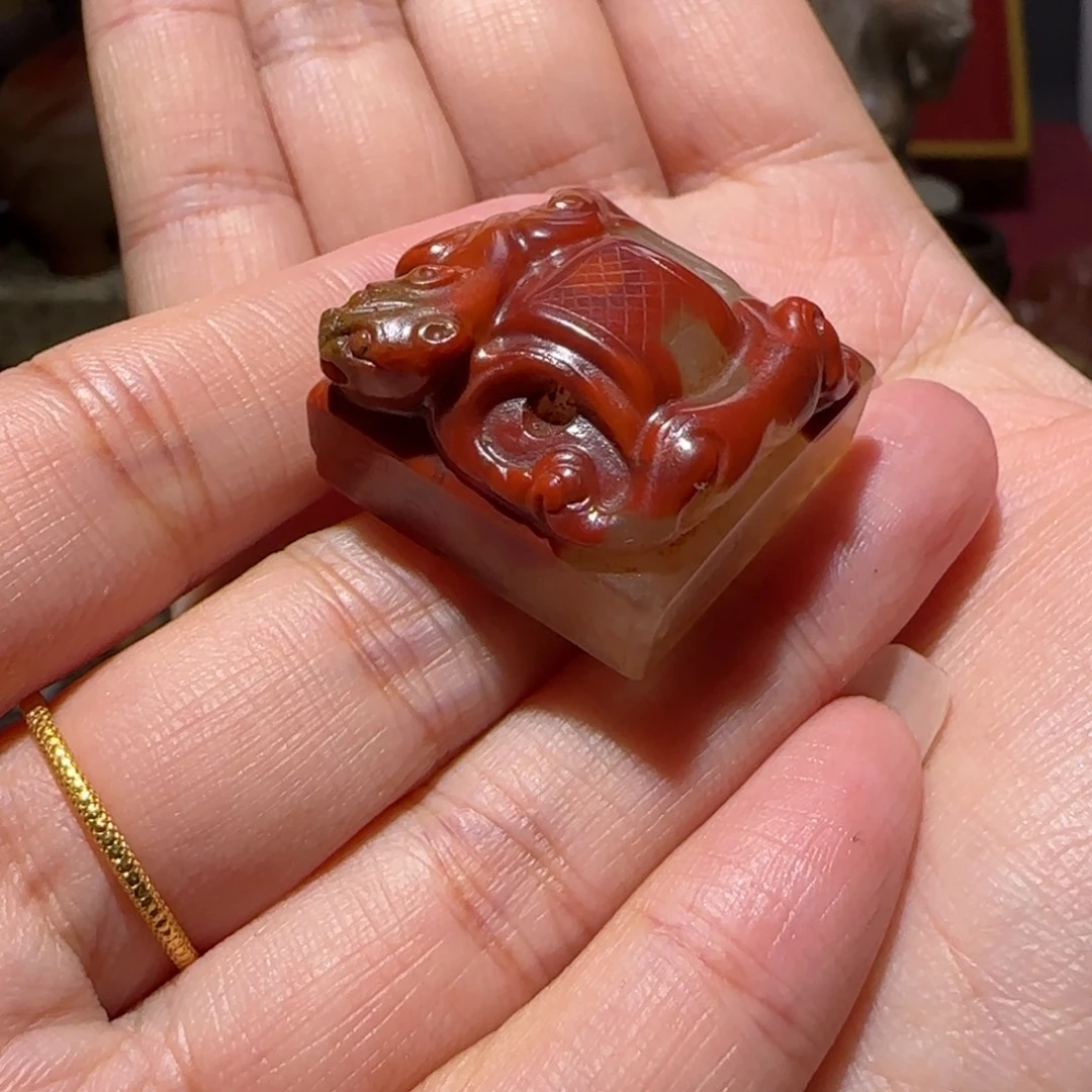 借***衩玛瑙/玉髓未镶嵌颈饰