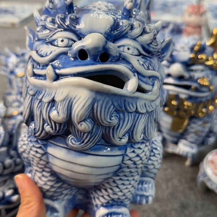 执***官景德镇手工手绘陶瓷