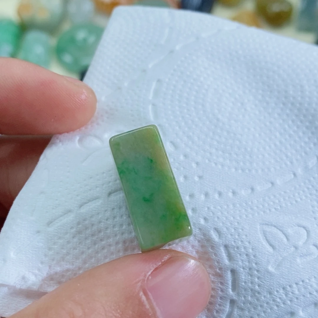 翡翠未镶嵌颈饰6906999