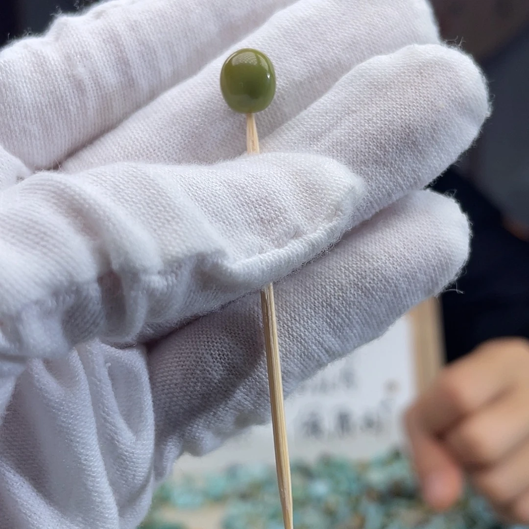 南红玛瑙未镶嵌珠宝奇石