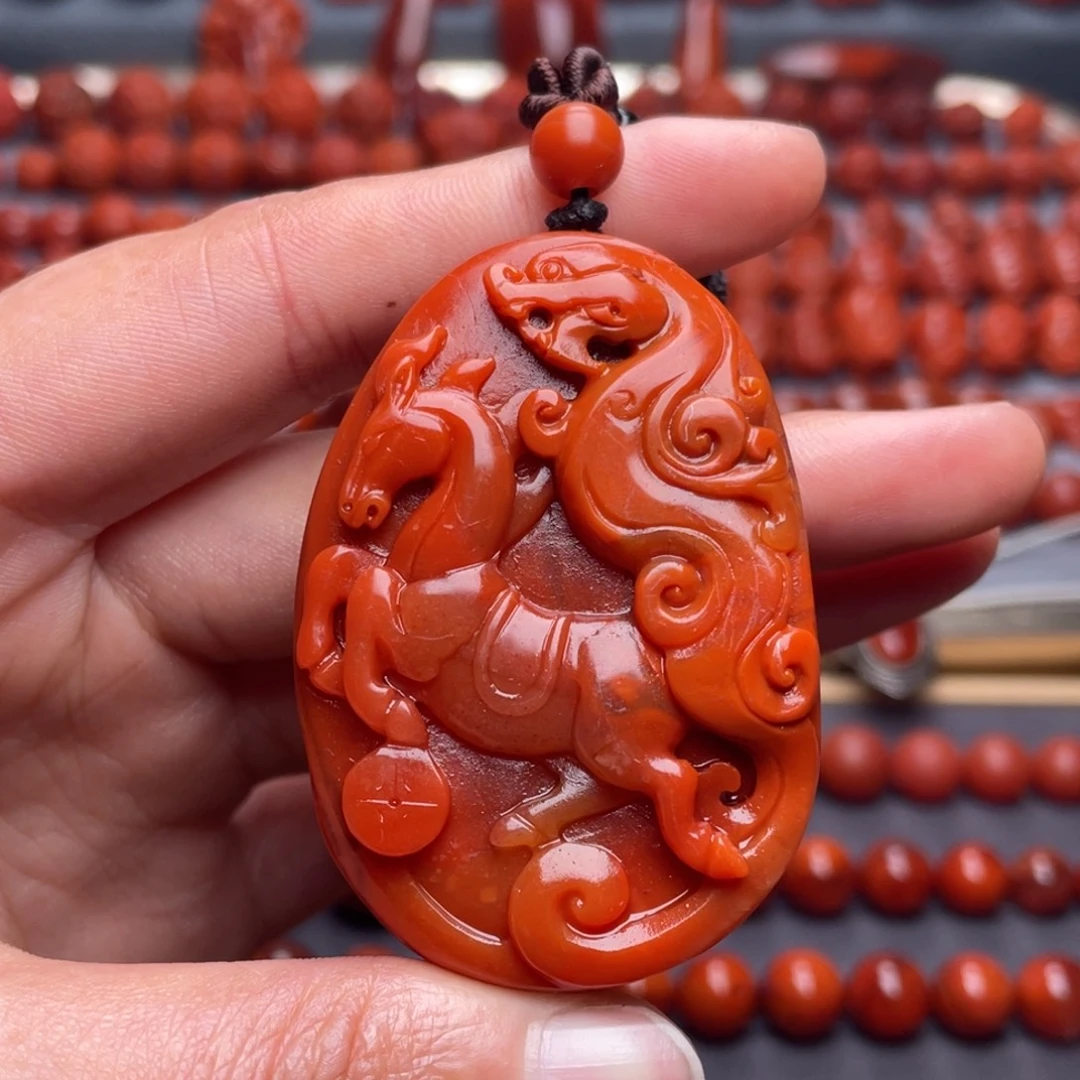 南红玛瑙未镶嵌其他W56*37*15瓦西柿子红龙马精神吊坠