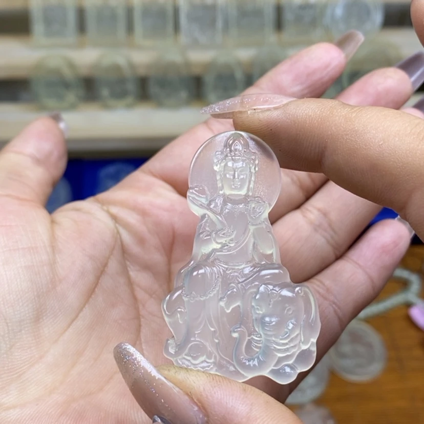 【闪购商品】蛇纹石玉未镶嵌颈饰