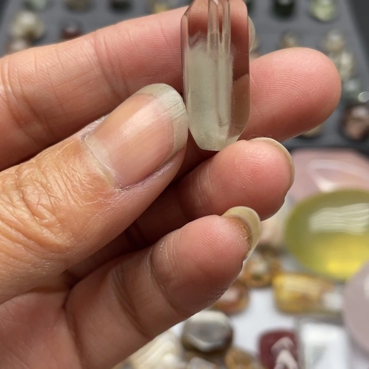 纯天然幽灵碧玺（处理）