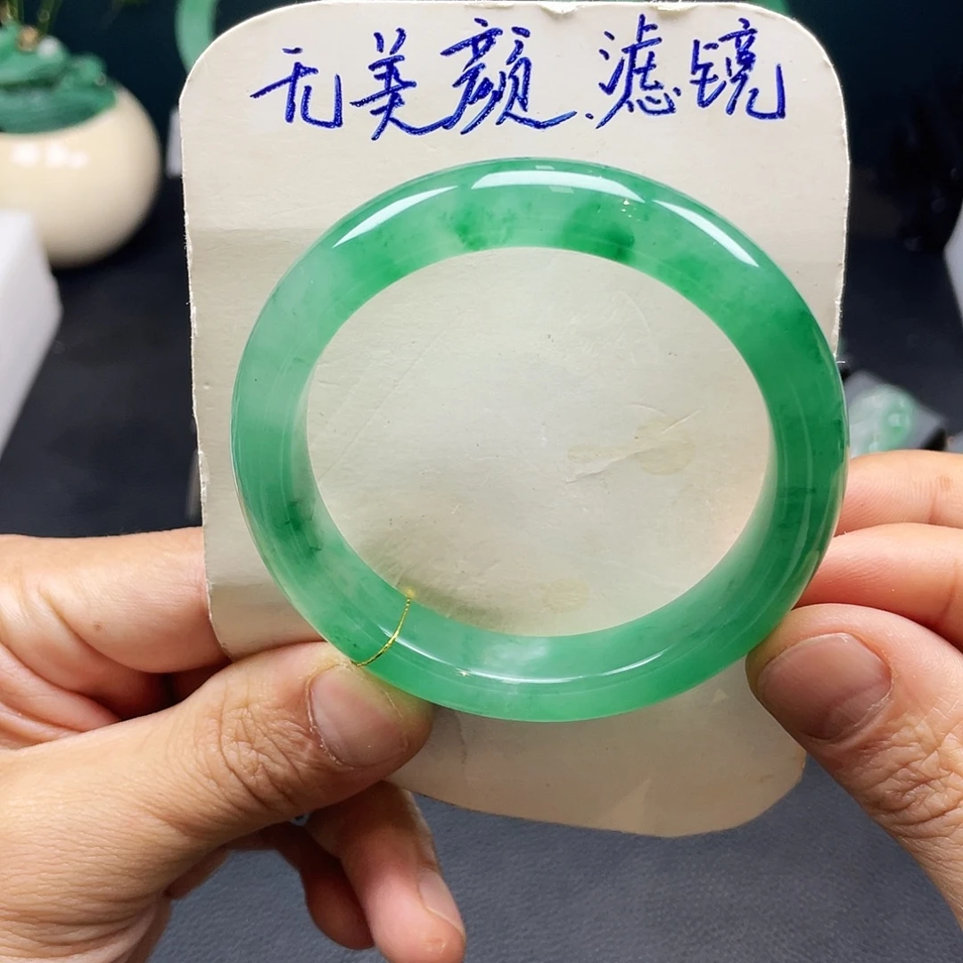 石英质玉未镶嵌手镯