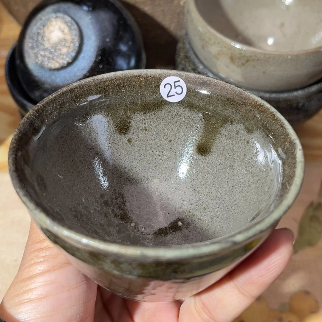 茶盏义兴龙窑坚持真柴烧落灰烧