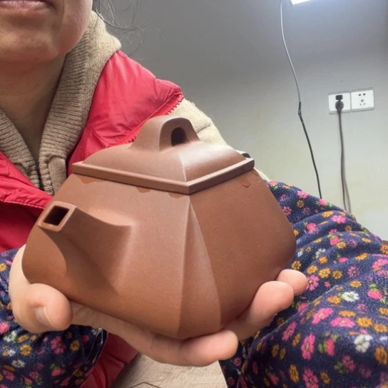 紫砂茶壶照****空清水泥石瓢