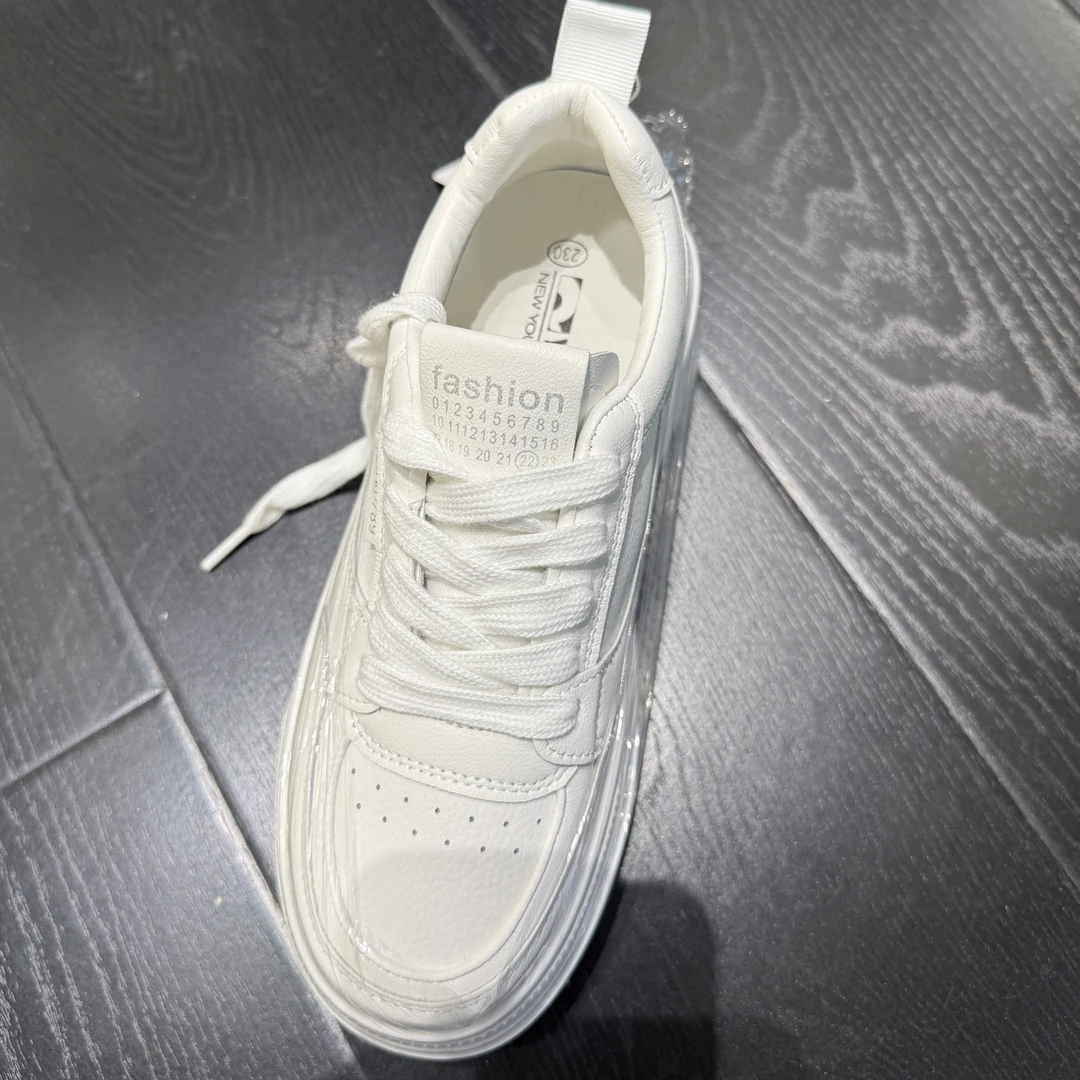 新款厚底小白鞋百搭
