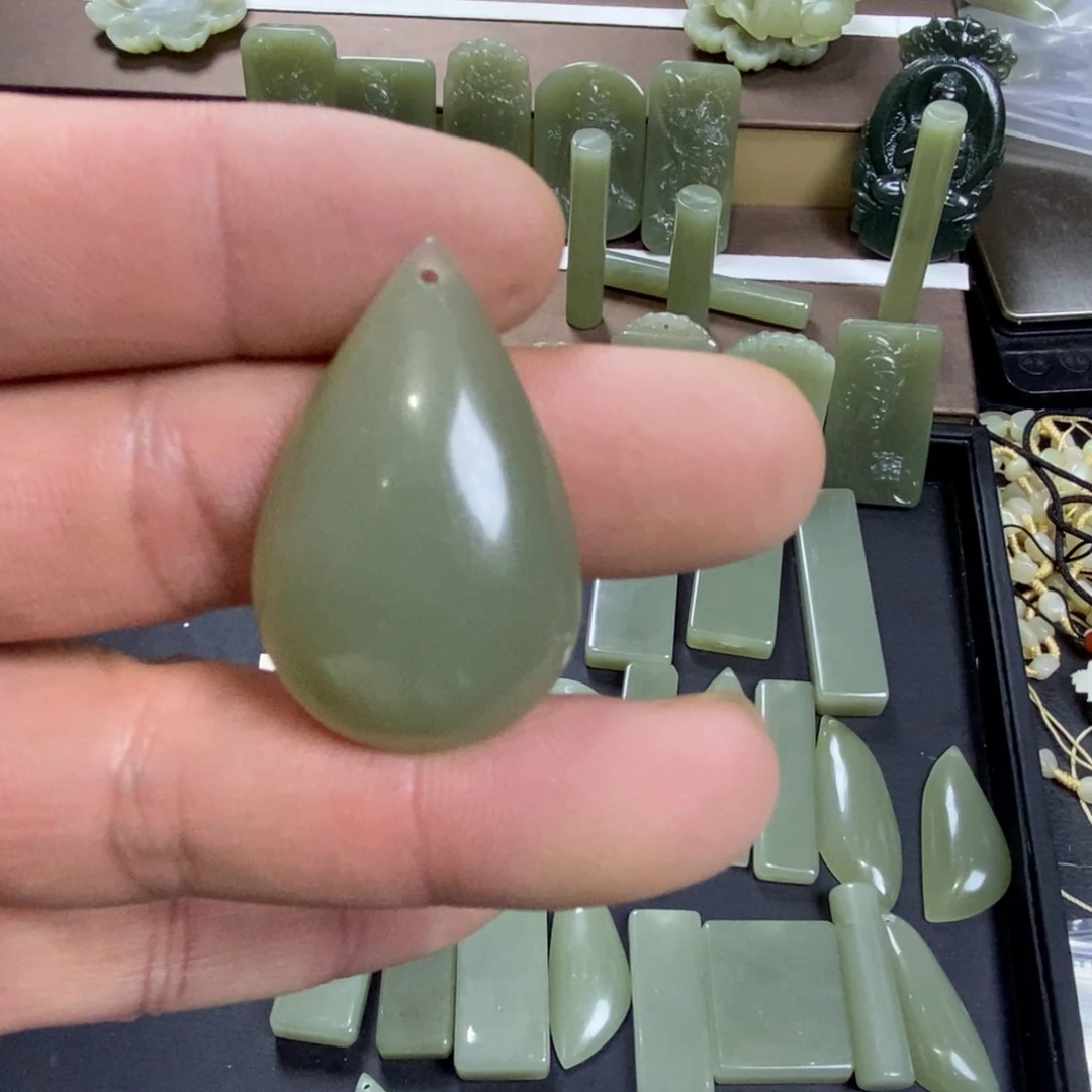 颈饰未镶嵌和田玉暖070