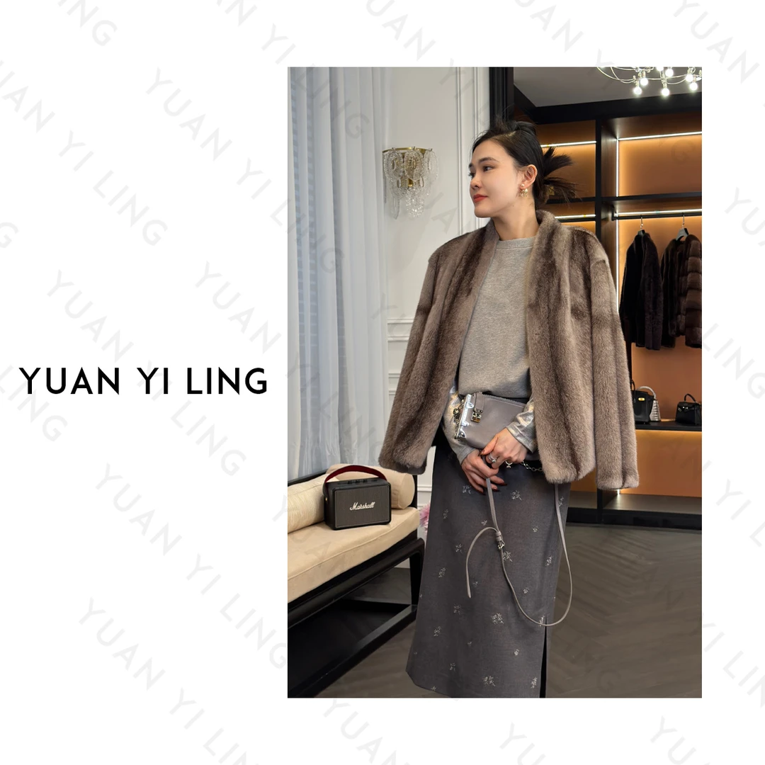 YUAN YI LING【限量典藏】冬季进口哥本哈根进口黑十字皮草短外套