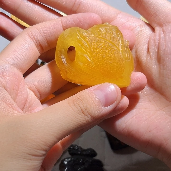 琥珀颈饰未镶嵌蜜蜡双鱼茶壶