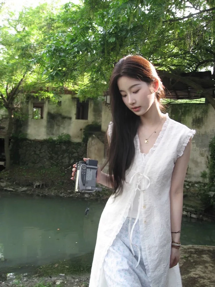 【张开心】法式初恋减龄白色背心连衣裙夏季叠穿收腰艺术生长裙套装