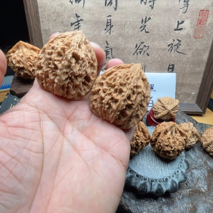 今日拍品75号拍品