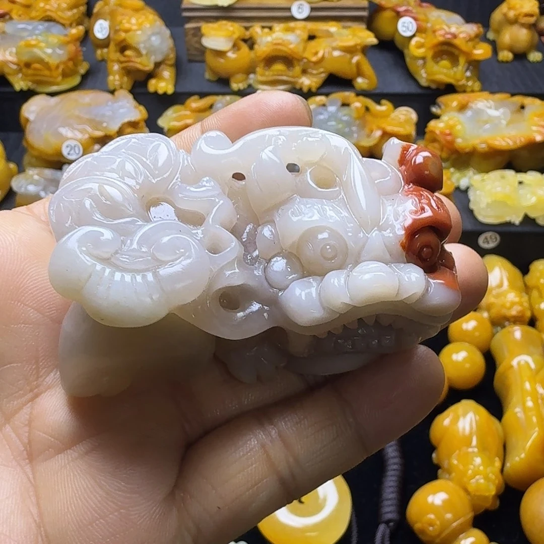 石英质玉（黄龙玉）未镶嵌手玩件