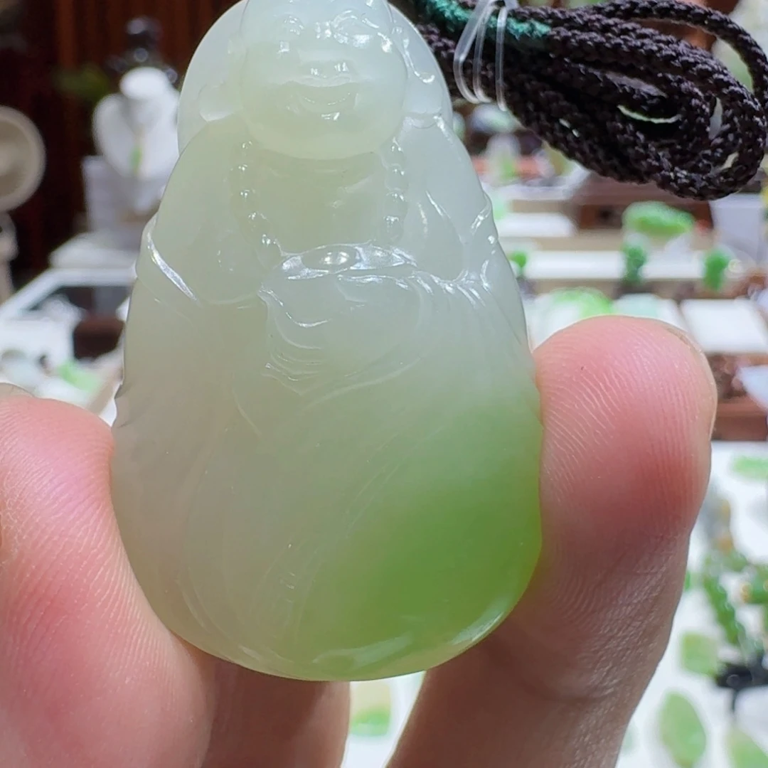 未镶嵌和田玉（翠青玉）挂件和田玉翠青元宝佛