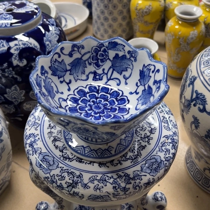 瓷片微瑕。。。。。。。。。。。。。。