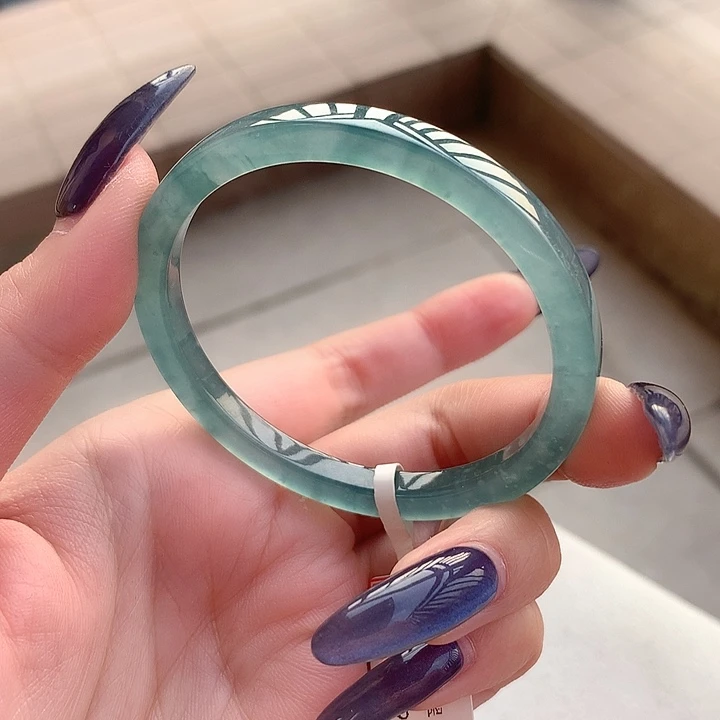 繁***尽翡翠未镶嵌手镯52