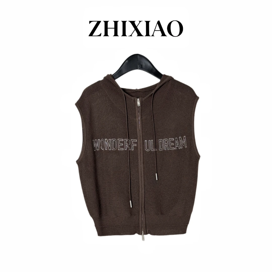 【ZHIXIAO】秋冬新款：字母刺绣连帽马甲357039