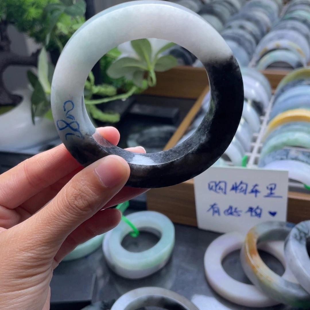 定制翡翠未镶嵌特价翡翠手镯定制