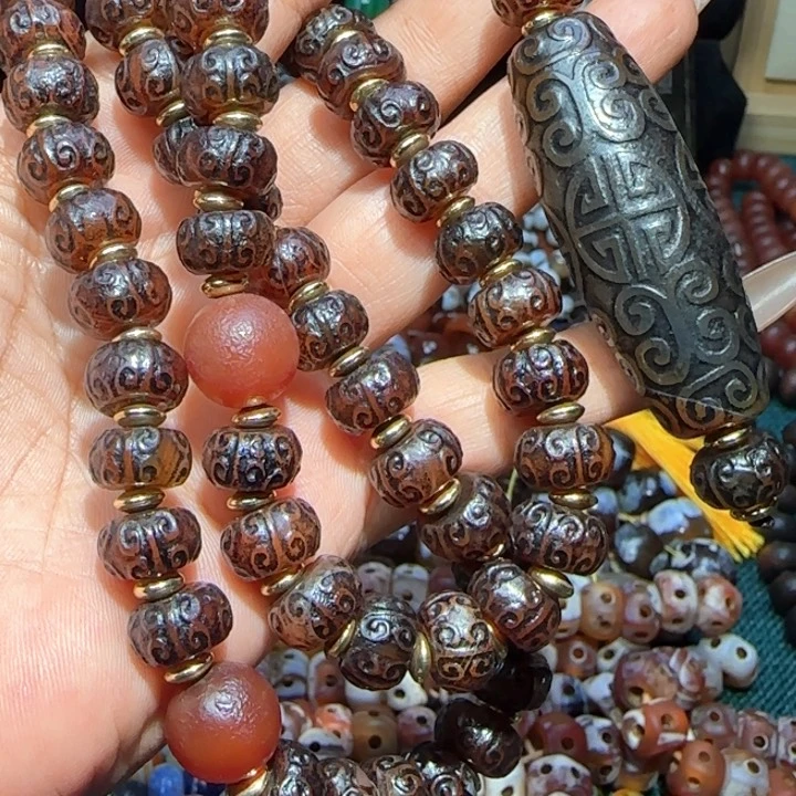 玛瑙/玉髓颈饰未镶嵌