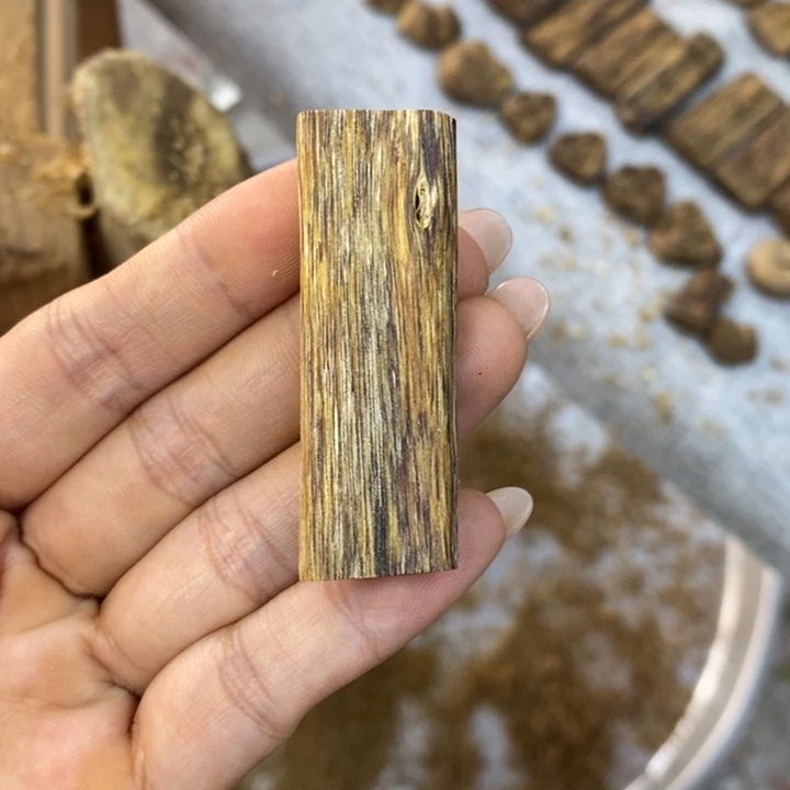 沉香碎屑沉香4克陆河老料