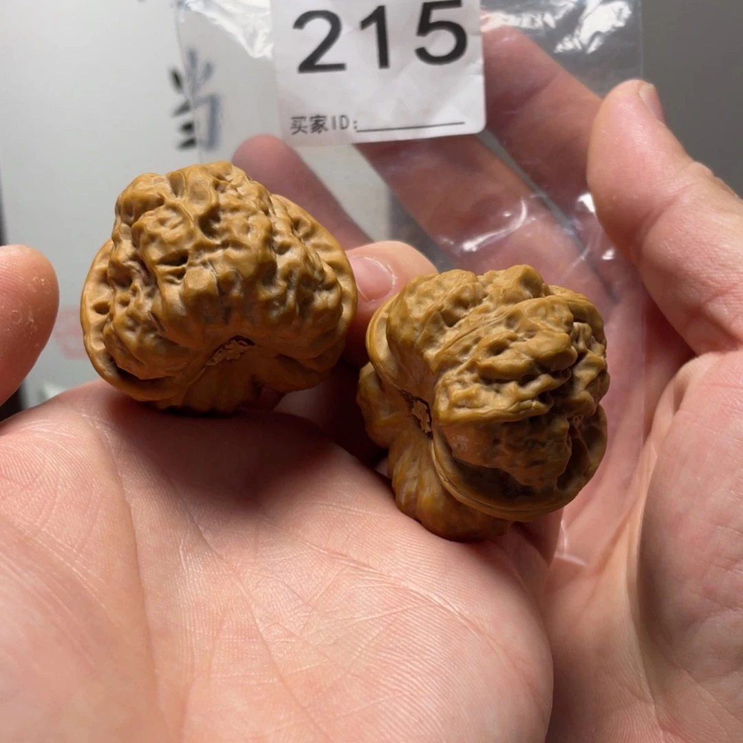 知***缘核桃蛤蟆头文玩215