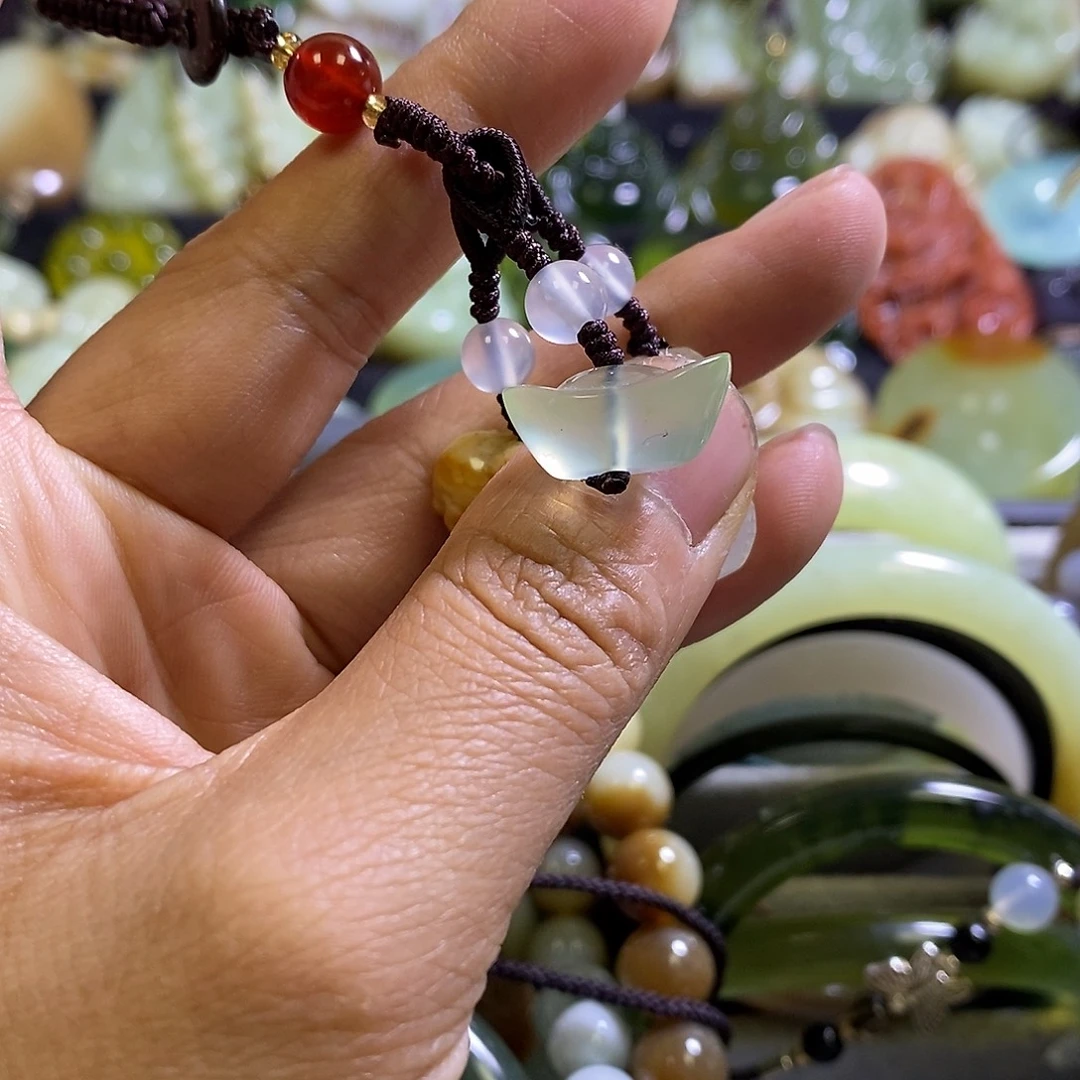 岫玉未镶嵌钥匙扣三个元宝帮一起