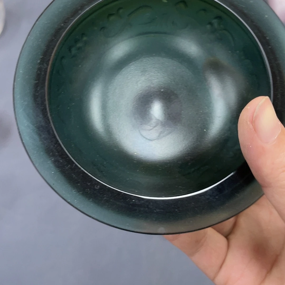 搪瓷杯子里还有好多东西
