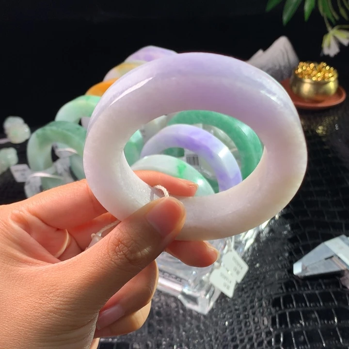 定制翡翠未镶嵌手镯