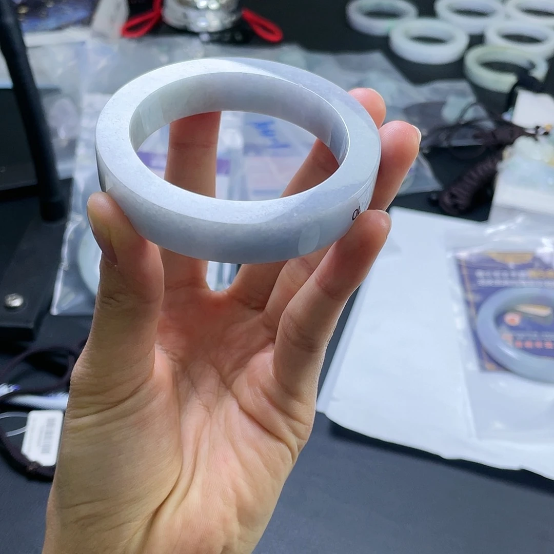 定制翡翠手镯未镶嵌敏