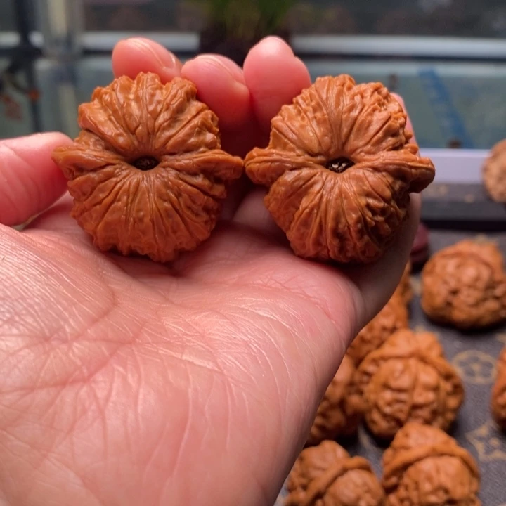 夏***天文玩核桃把件血麒麟