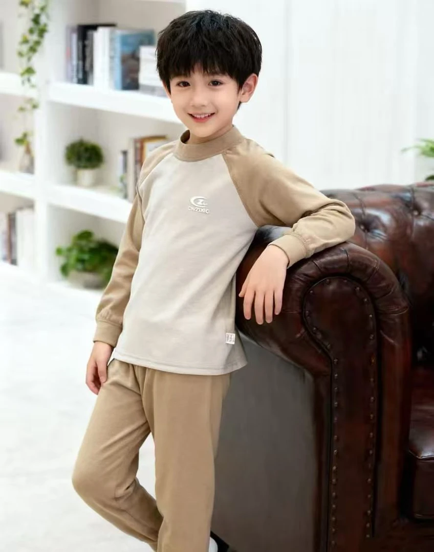 200523 童装男家家居服套装2025儿童A类双面德荣无骨保暖舒适套装