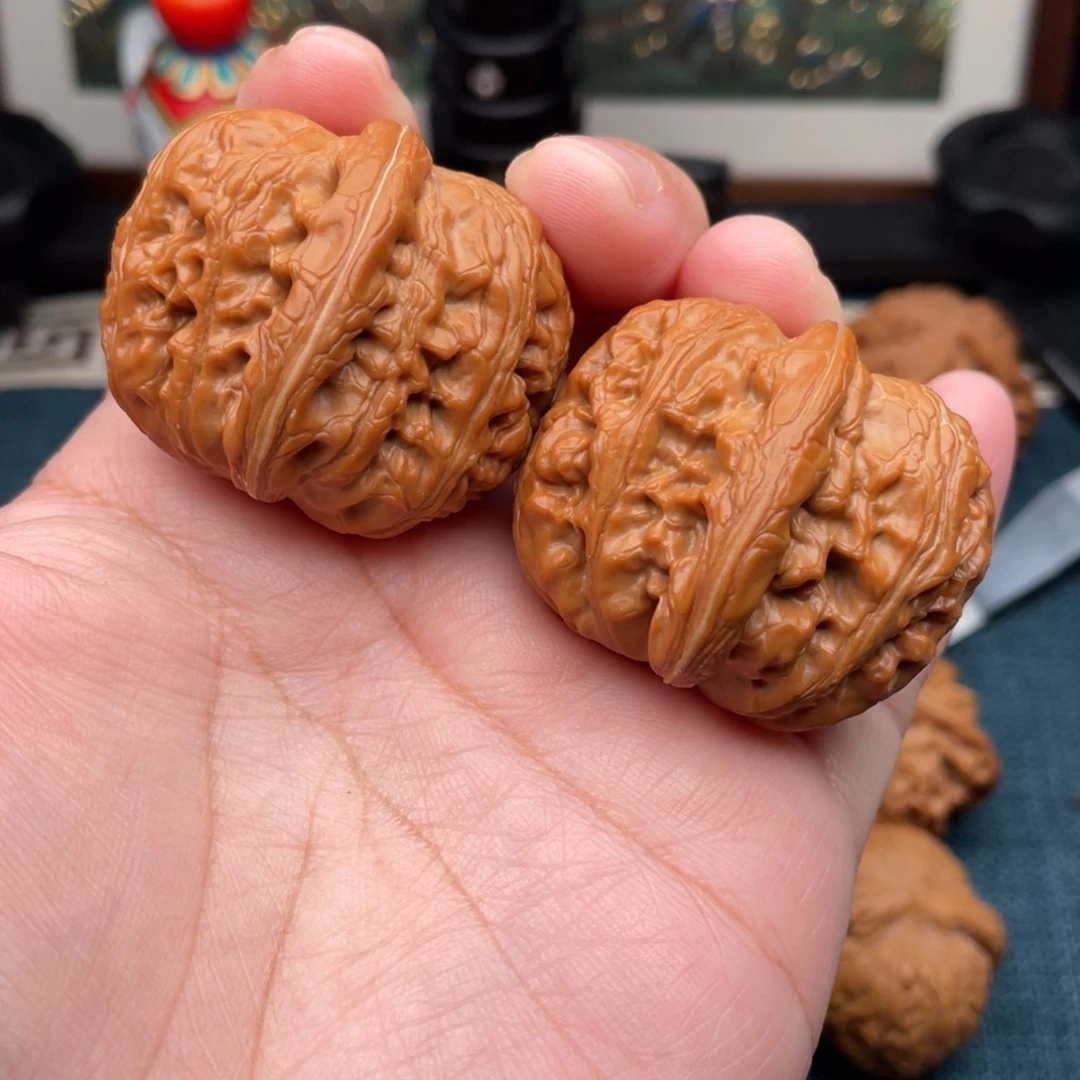 把件文玩核桃全品红皮大克重元宝41克重47.8