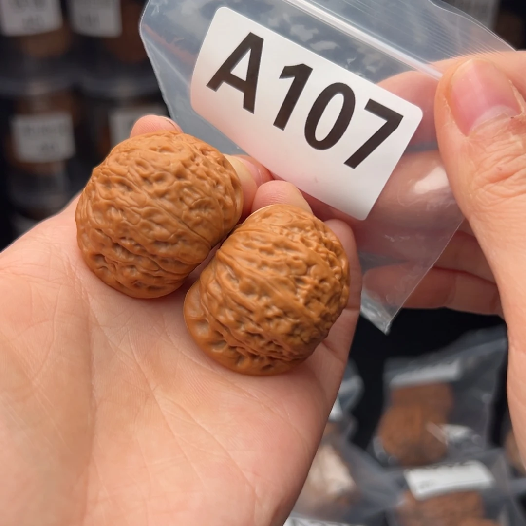 文玩核桃吊坠铁锤37