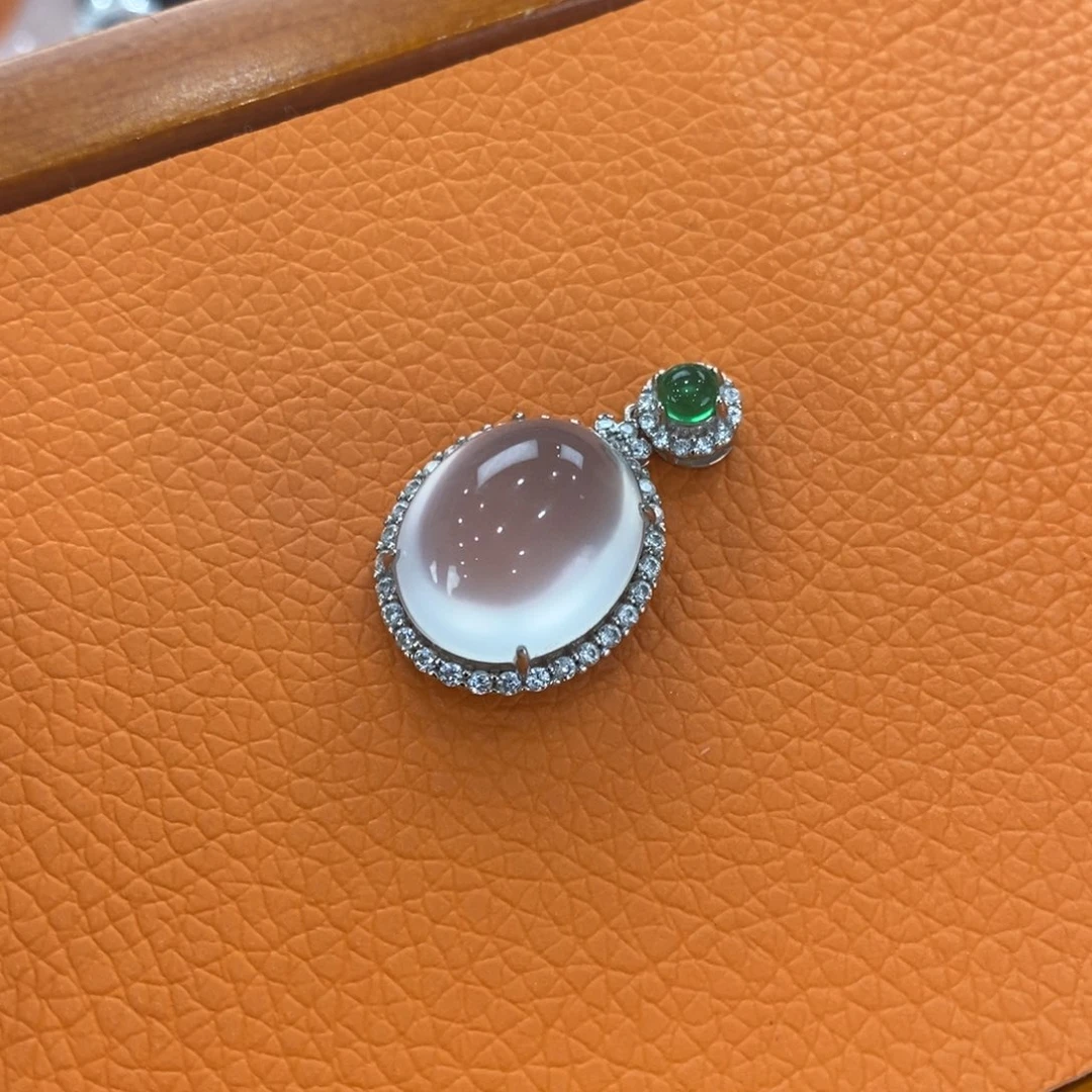 石英质玉吊坠(赠链)银S925镶嵌