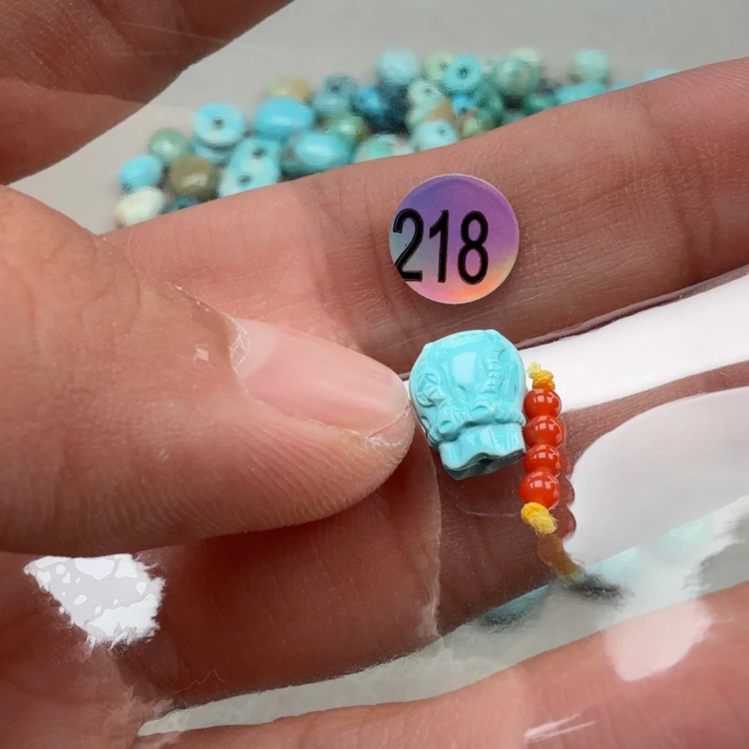 南红玛瑙未镶嵌珠宝奇石