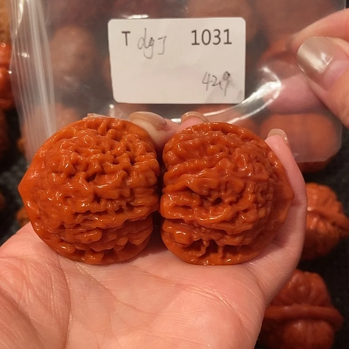 文玩核桃吊坠官帽42.8