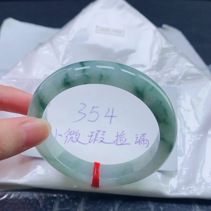 翡翠未镶嵌手镯圈口5657