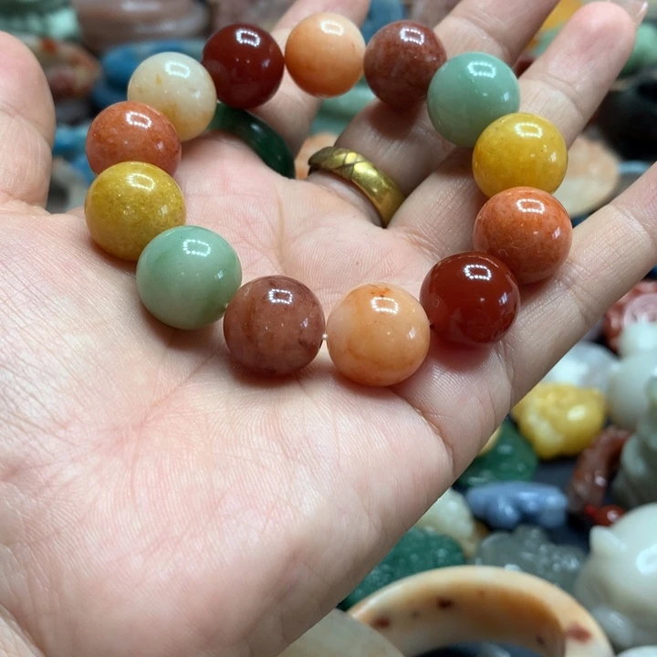 石英质玉（黄龙玉）合金颈饰